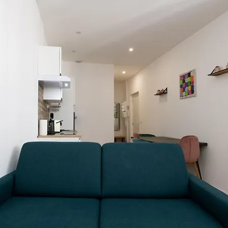 L'arty - Tres Joli Moderne Place Valmy * Lyon