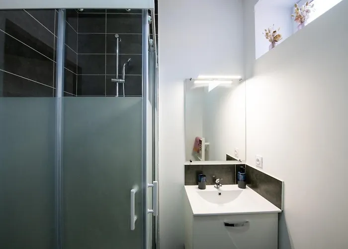 L'arty - Tres Joli Moderne Place Valmy 아파트